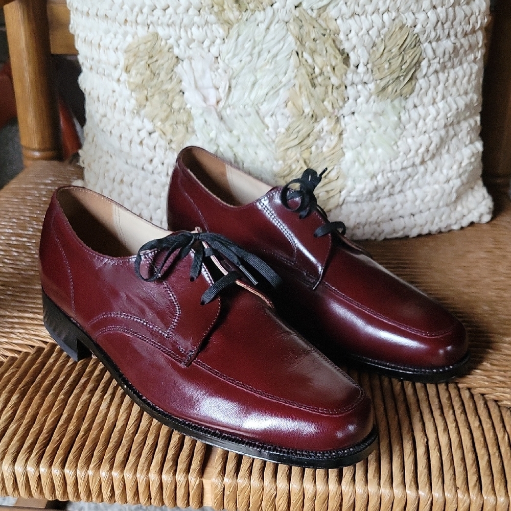 Vintage Florsheim tie oxfords, brown/wine, size 7.5D (wide)